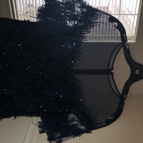 Dress - Picture 3 of 6